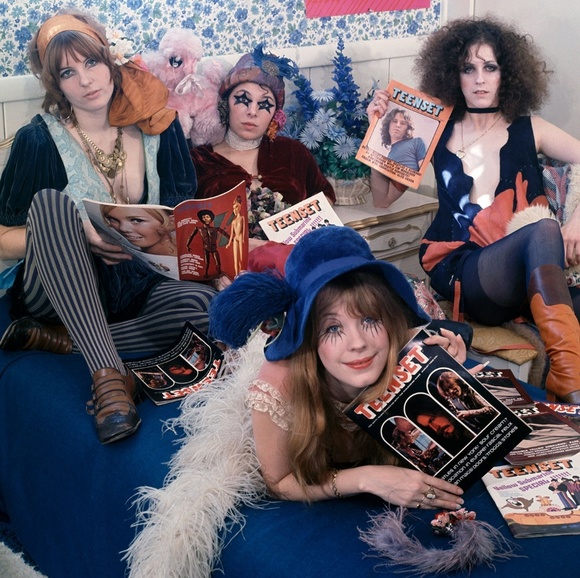 Welcome to Cosmic Blues Vintage & Thrift! - Picture 6 of 8